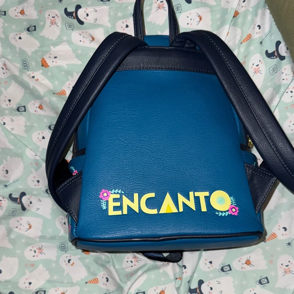 Encanto Backpack - Picture 4 of 5